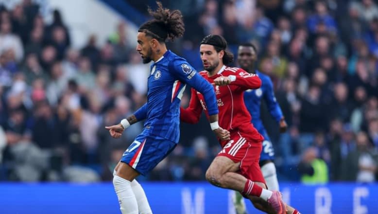 فوز تشيلسي على ليفربول في قمة الدوري الإنجليزي